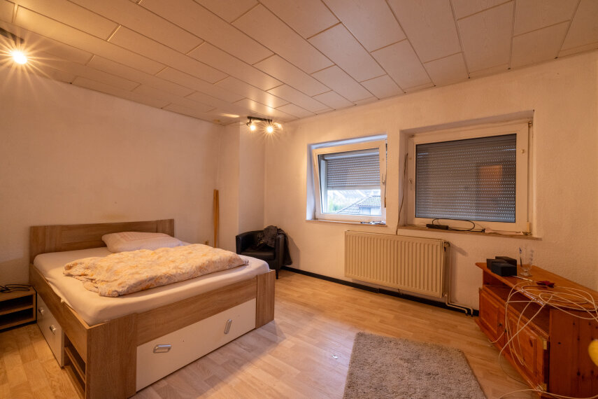 Zimmer 2 OG